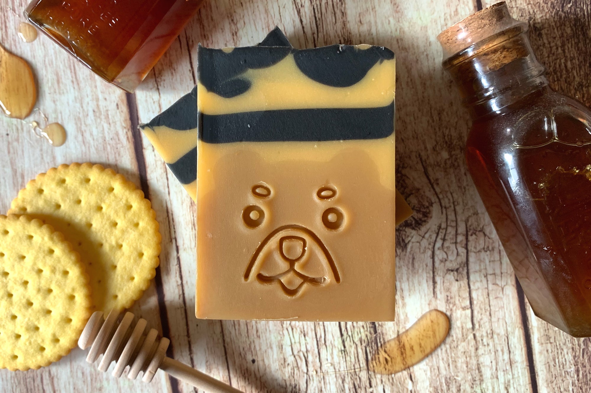 HONEY SMOKE & SHEA (dog garden soap)