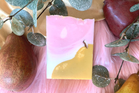 SPARKLING PEAR COCKTAIL (winter dog soap)