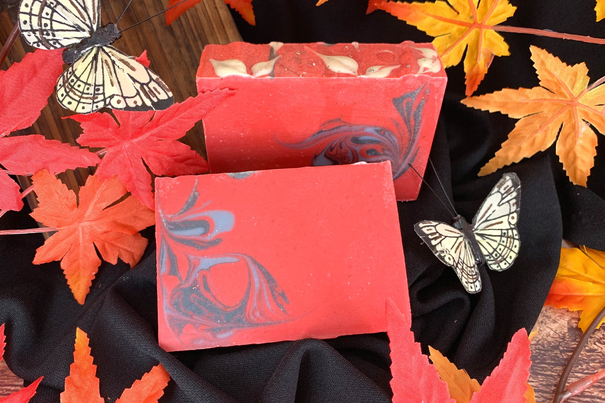 CRIMSON RAIN SOUGHT FLOWER Hua Cheng